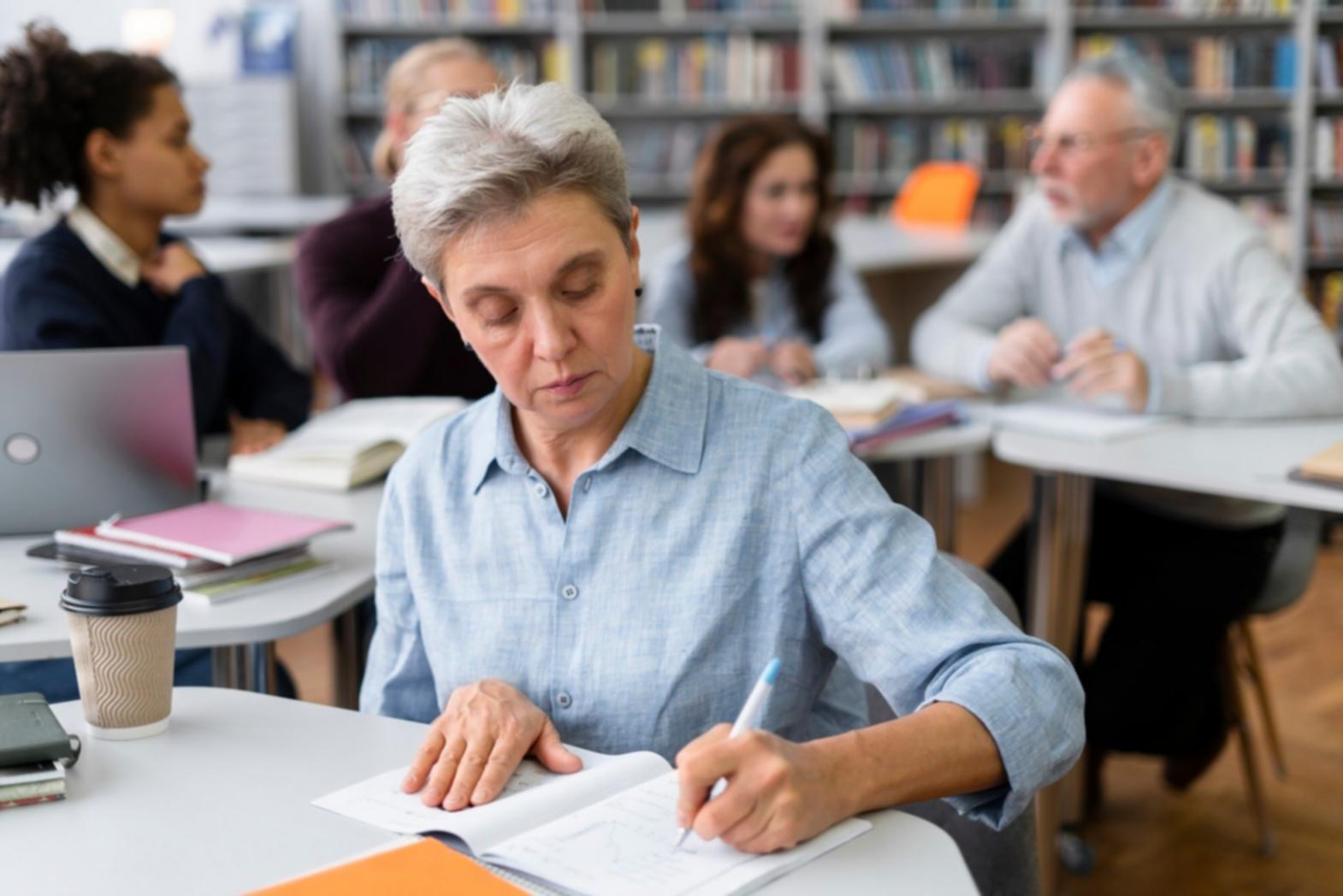 Praktische Übungen in realistischen Gesprächssituationen